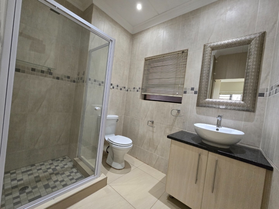 To Let  Bedroom Property for Rent in Bult North North West